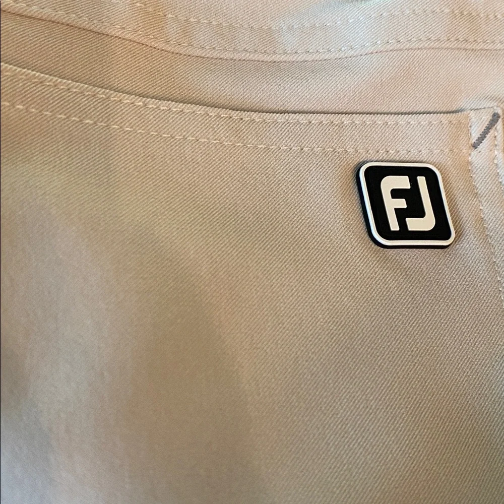 FOOTJOY MEN'S 5-POCKET GOLF PANT 24478 - STONE size 32 x 32 athletic fit - Picture 6 of 7